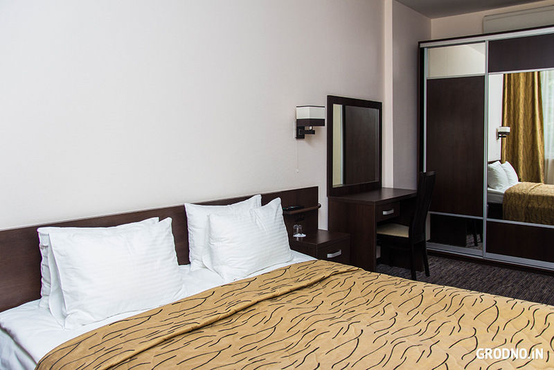 Hotel Neman à Grodno Extérieur photo